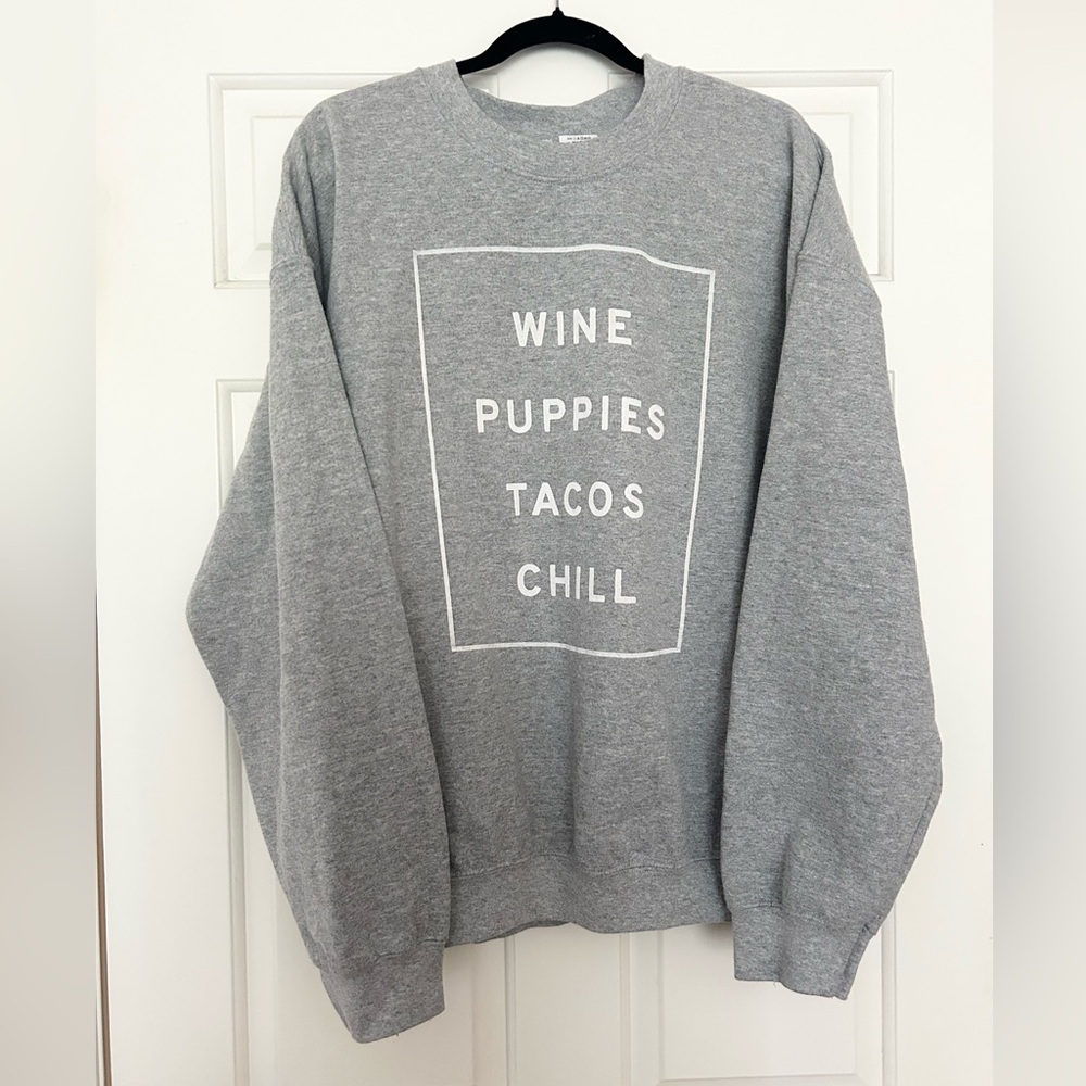 SWEATSHIRT